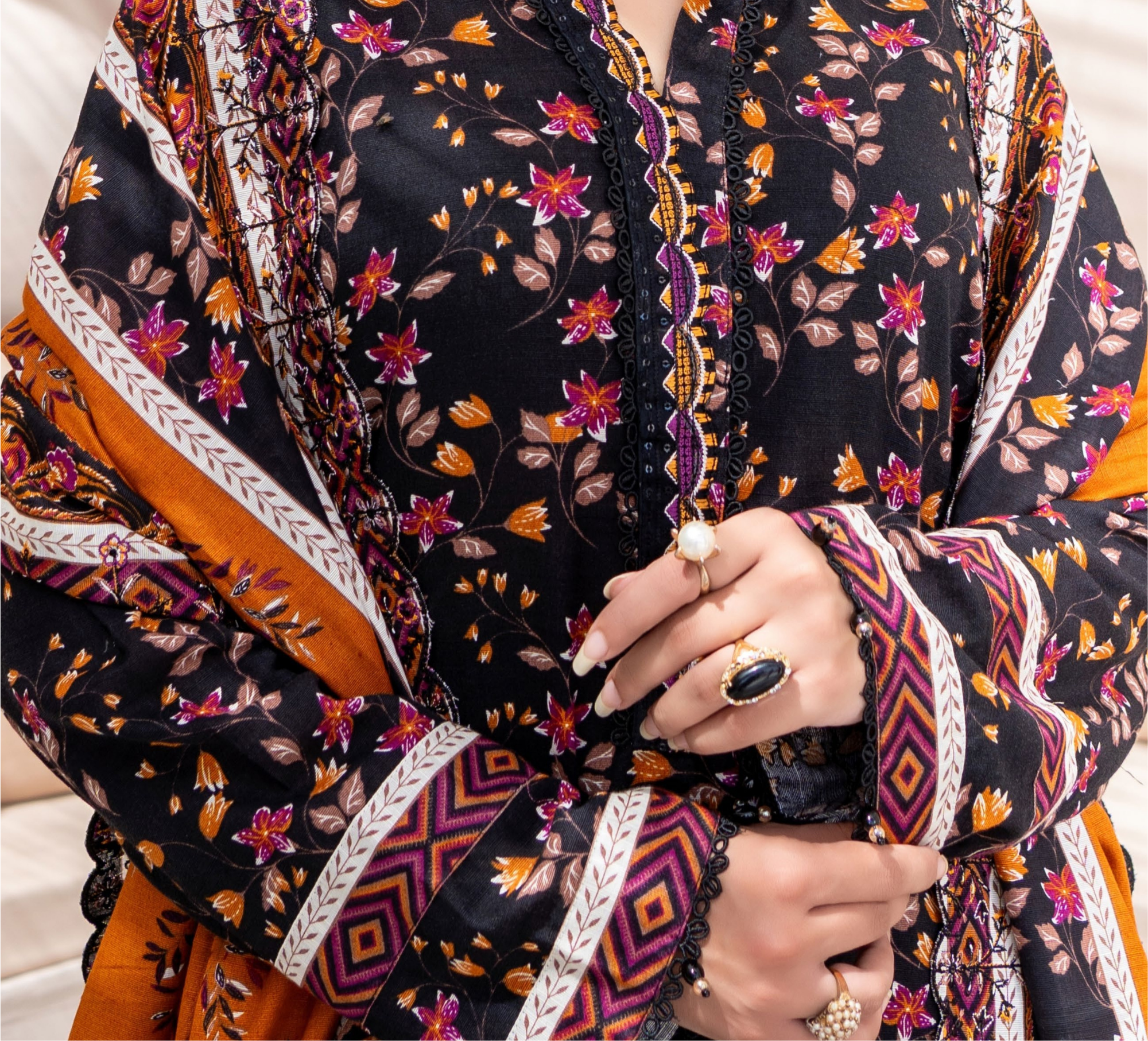 ZESH P[RINTED EMB KHADDAR 3PC