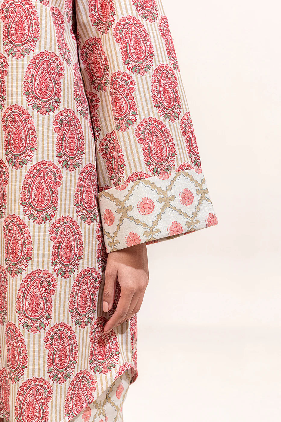 Beechtree Khaddar Print 2P Volume D-4