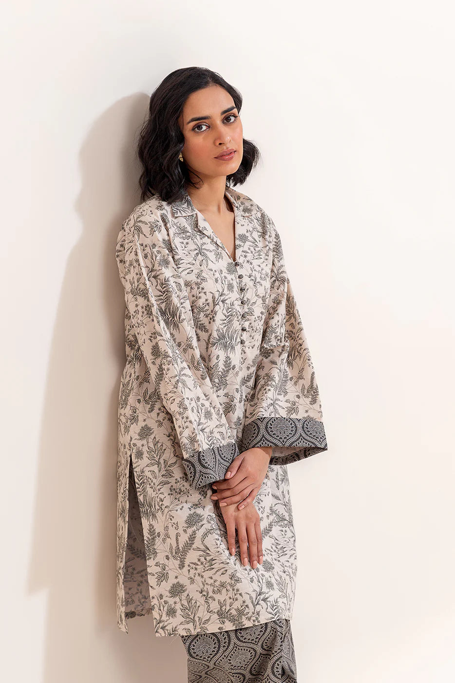 Beechtree Khaddar Print 2P Volume D-9