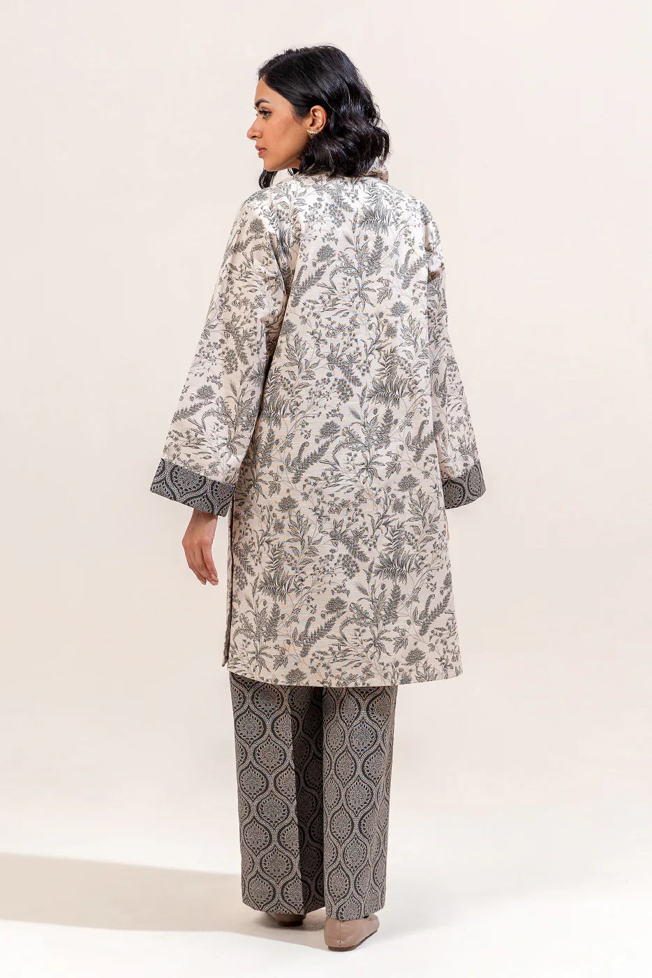 Beechtree Khaddar Print 2P Volume D-9