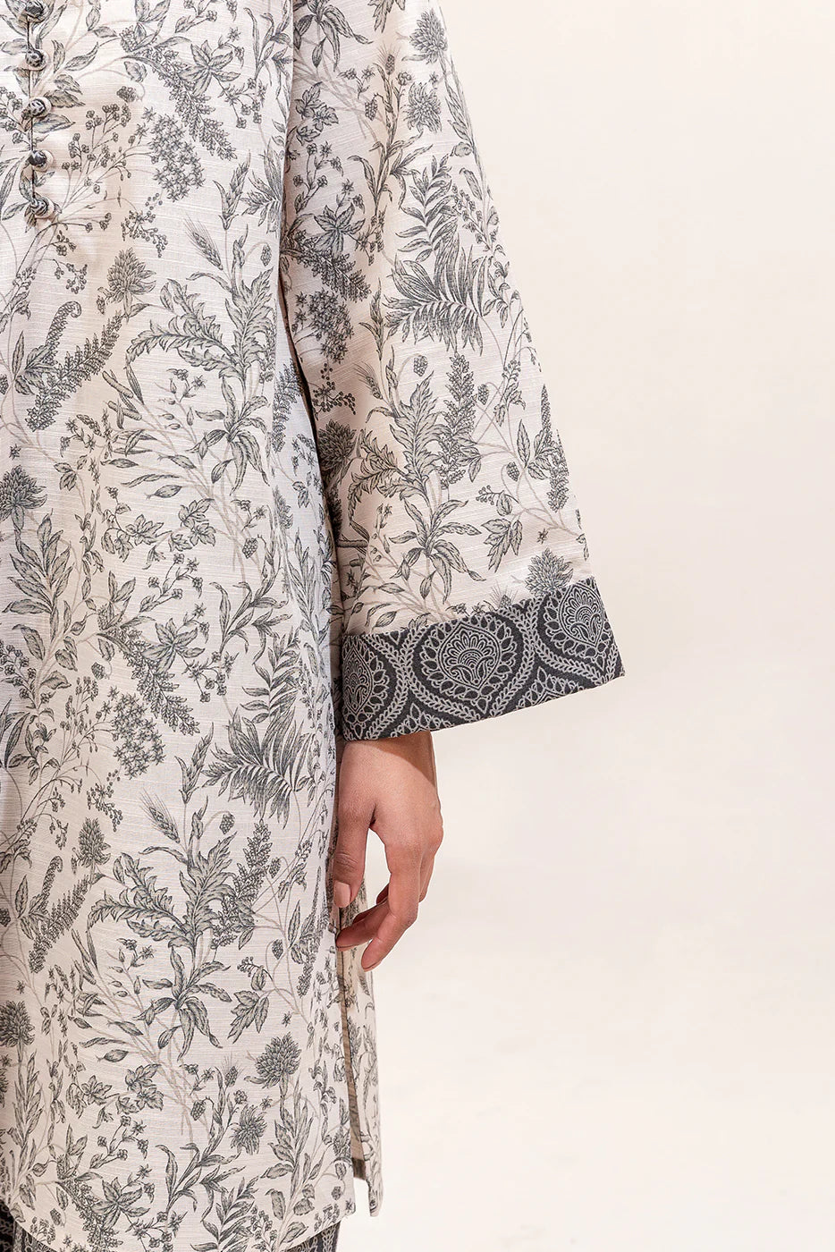 Beechtree Khaddar Print 2P Volume D-9