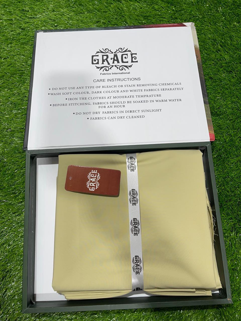 GRACE WINTER  WASH&WEAR MEN`S UNSTITCHED