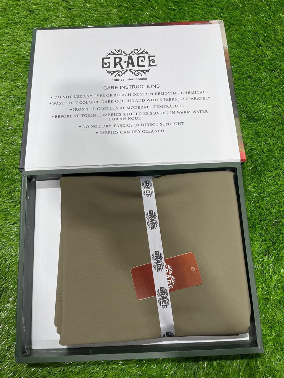 GRACE WINTER  WASH&WEAR MEN`S UNSTITCHED