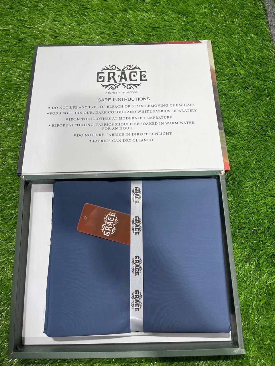 GRACE WINTER  WASH&WEAR MEN`S UNSTITCHED