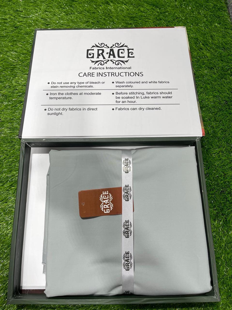 GRACE WINTER  WASH&WEAR MEN`S UNSTITCHED