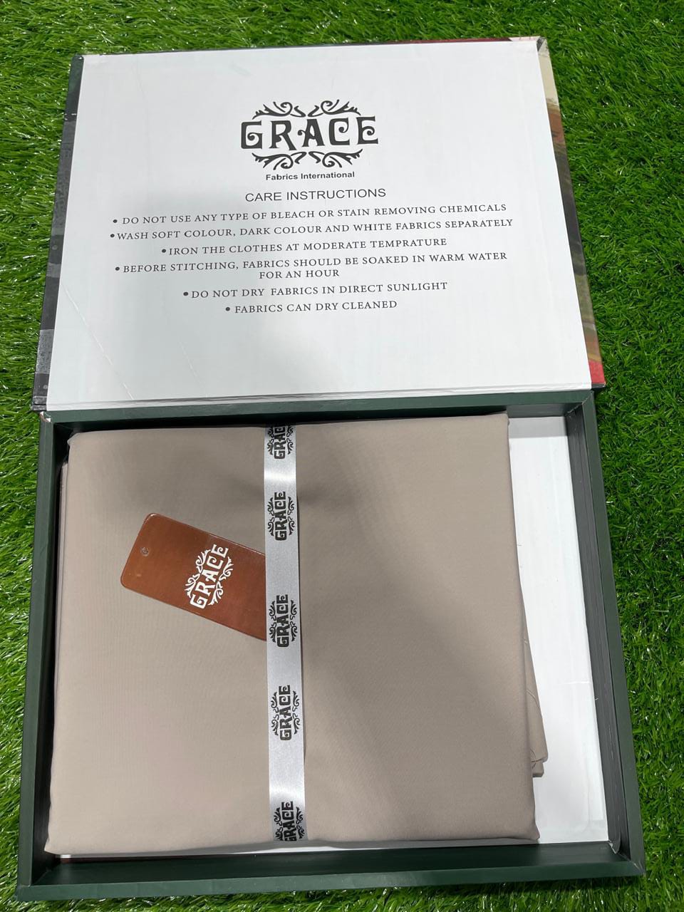 GRACE WINTER  WASH&WEAR MEN`S UNSTITCHED