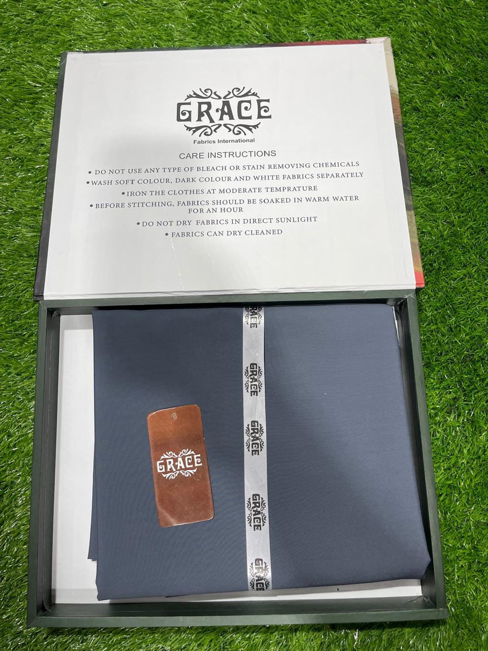 GRACE WINTER  WASH&WEAR MEN`S UNSTITCHED